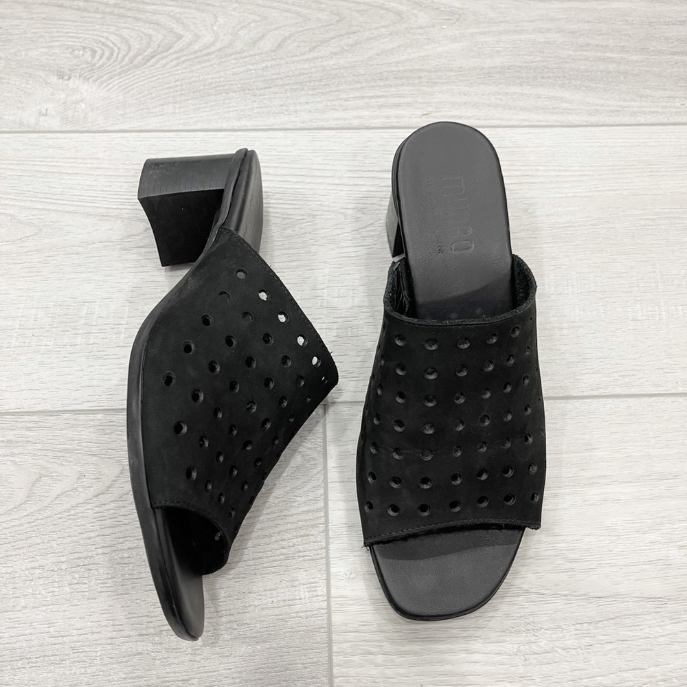 Munro Jules Sandal Perforated Suede Vamp 10 Wide